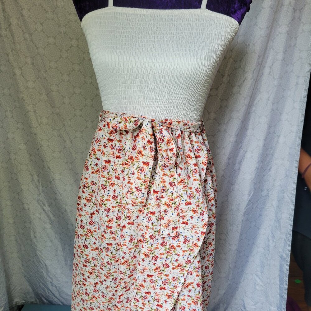 No Boundaries Flower High Low Dress Size Small